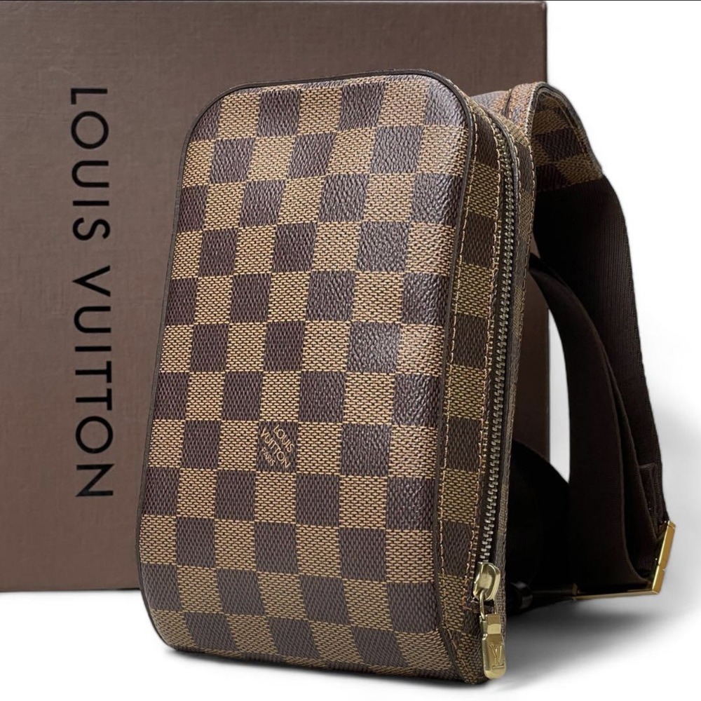 LOUIS VUITTON ウエストポーチ